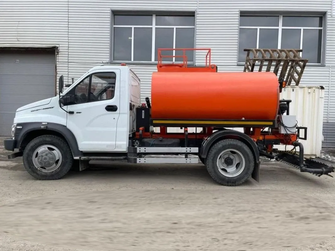 Автогудронатор на базе шасси ГАЗон NEXT C41R13 — изображение 5