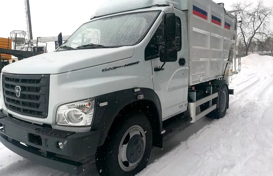 Мусоровоз ГАЗон NEXT C41R13 c задней загрузкой — изображение 4